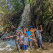 Trekking Sentul Seru Bersama Anak - Curug Leuwi Asih (2)