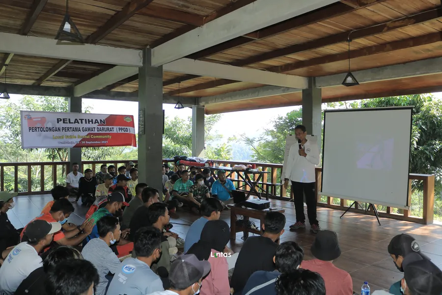PELATIHAN PERTOLONGAN PERTAMA GAWAT DARURAT 2021 (2)