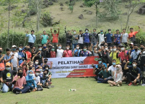 Standar Keamanan Trekking Sentul: Kilas Balik Pelatihan PPGD Pemandu