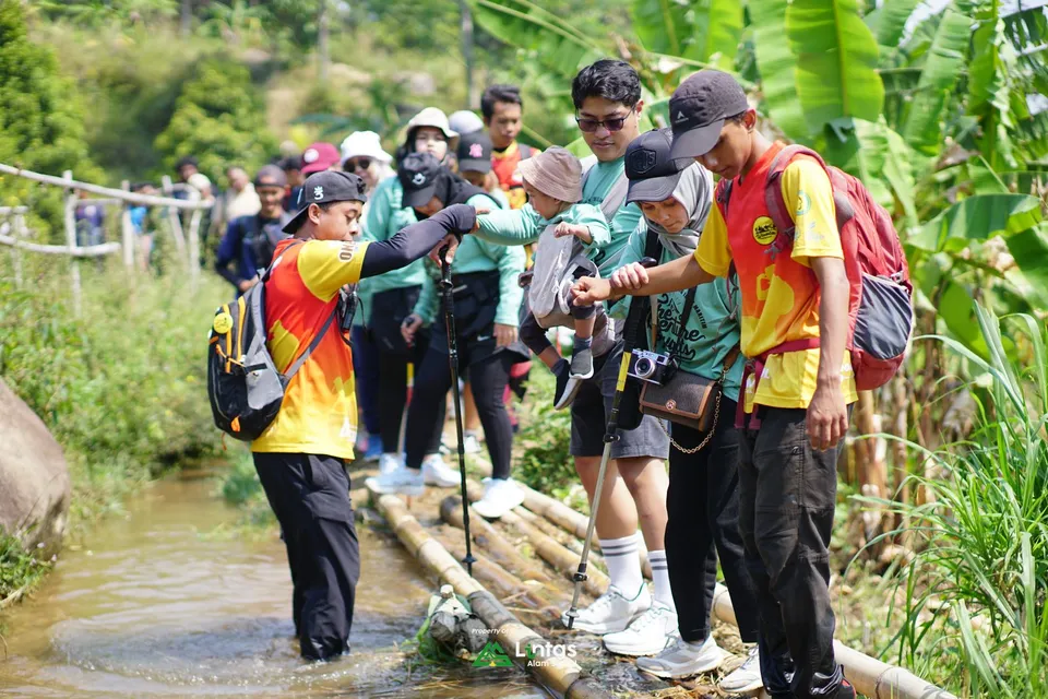 Panduan Lengkap Trekking Sentul - Trekking Sentul Keluarga