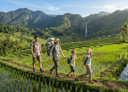 Jalur Trekking Sentul yang Aman untuk Balita Anak di Bawah 5 Tahun.