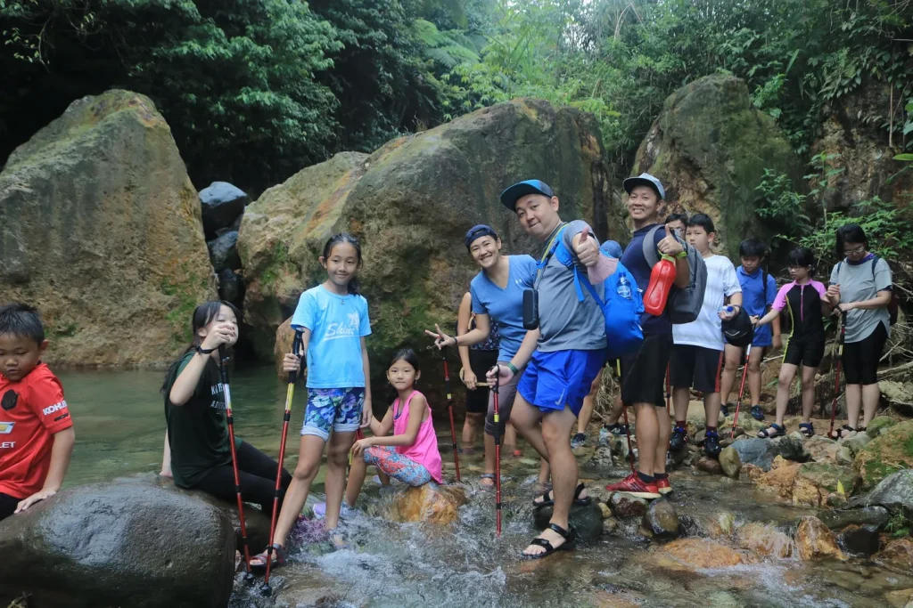 jalur trekking sentul yang landai untuk anak
