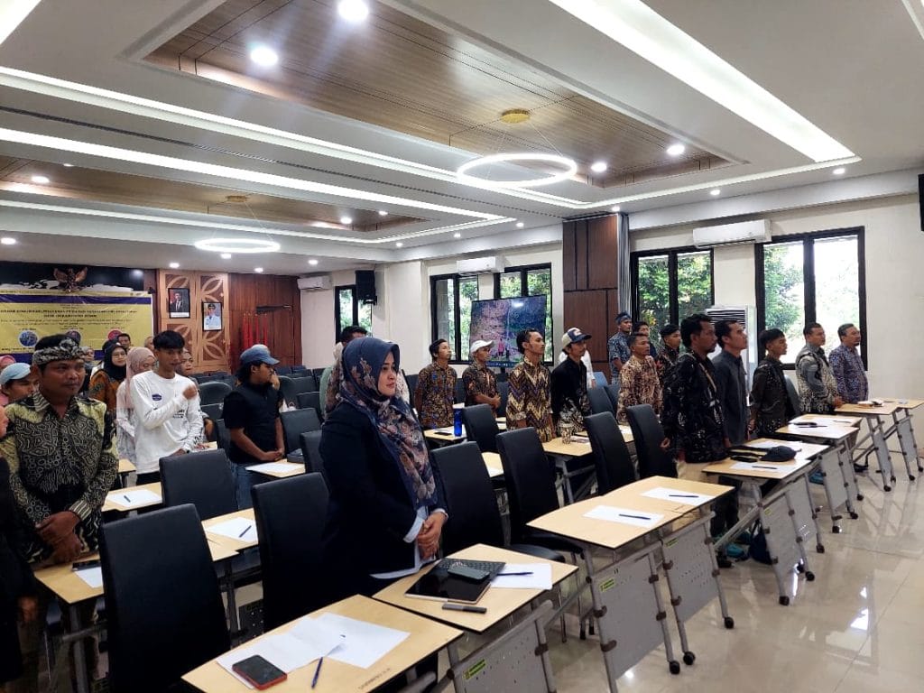 Pelatihan Komunikasi Lintas Alam Sentul